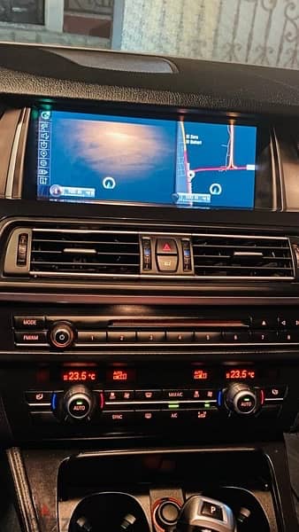 سيارة BMW 520 فابريكه بالكامل بحاله فوق الممتازه  السعر نهائي 3