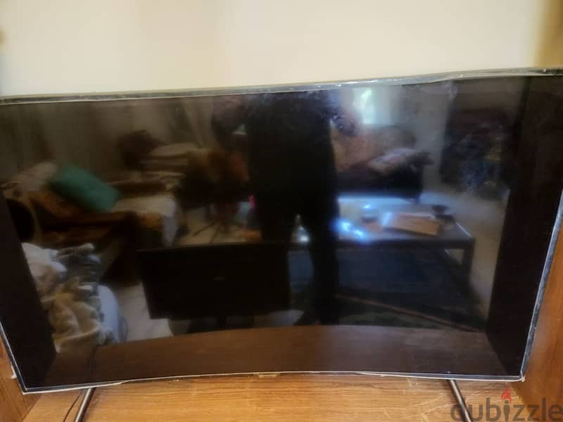 تليفزيون سمسونج كيرف ٥٥ الشاشه بها كسر و الجهاز يعمل بدون صورة 1