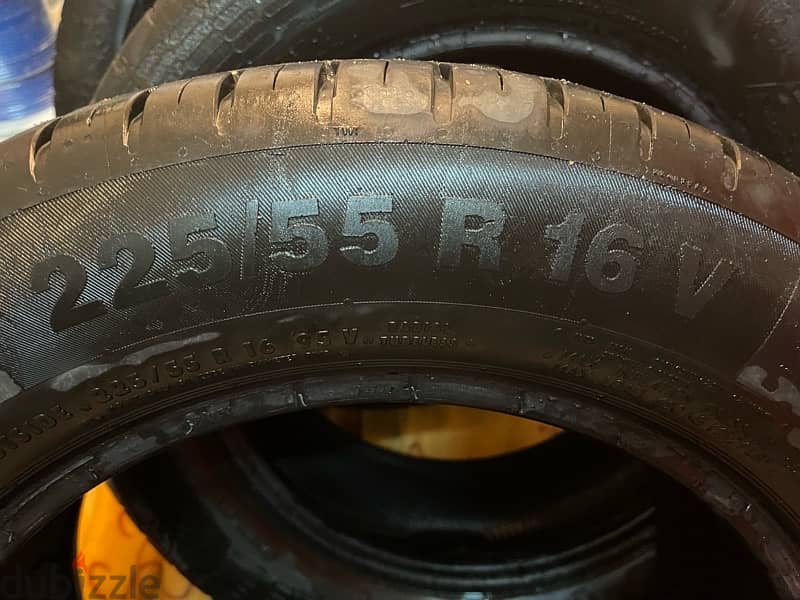 فردة كونتيننتال  run flat مقاس 225/55R116V 1