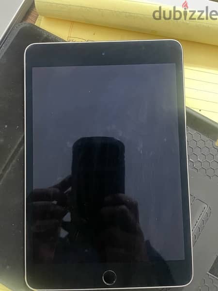 ايباد ميني 4 حالة ممتازة IPad mini 4 128g WIFI excellent condition 1