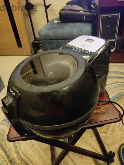 قلايه actifry من tefal سعه 1.2 كيلو 1500 وات  made in France