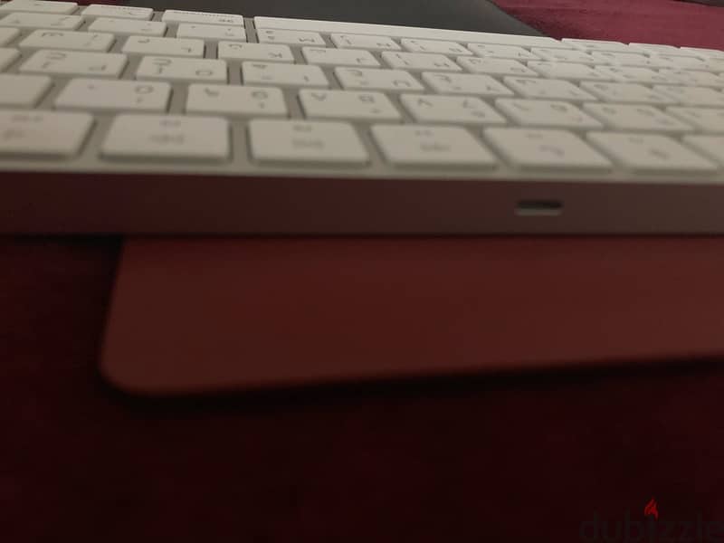 Apple Magic Keyboard (Latest Model) - Arabic + Cover 3