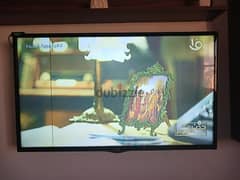 تليفزيون ال جي 42بوصه للبيع ملحوظه الشاشه فيها حط بسيط