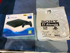 Ps4 Slim used for 1 month - Original box included