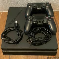 ps4 pro slim 1 tb with 4 controllers 0