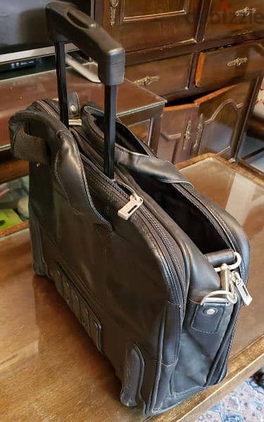US- Luggage - laptop bag with wheels 1