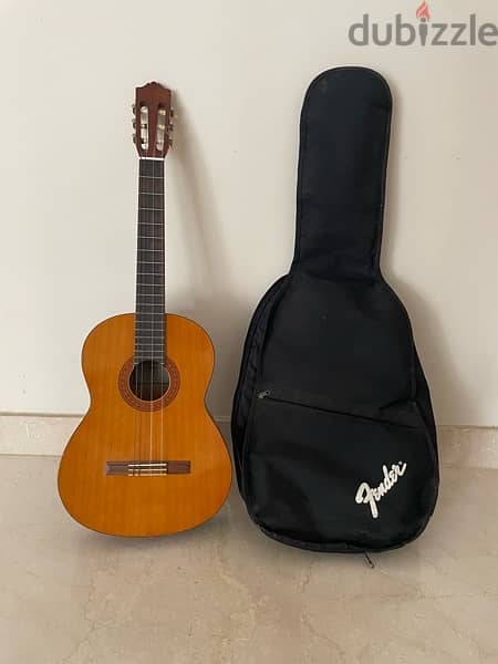YAMAHA C-40 Guitar with bag 2