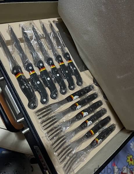 شنطة سكاكين الماني اصلي ارشيا ٣٢ قطعة جديدة لم تستعمل 3