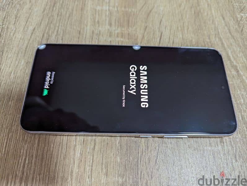 Samsung Galaxy S22 plus 2