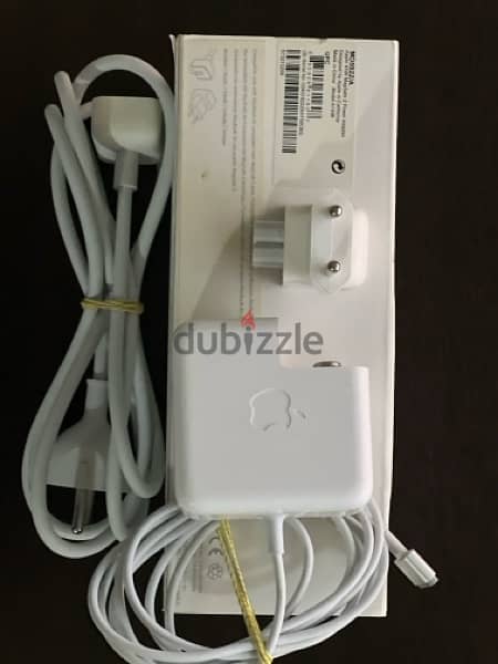 45W MagSafe 2 Power Adapter 3