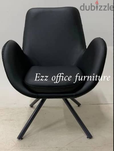 كرسي انتظار جلد مستورد متوفر بجميع الالوان من  Ezz office furniture