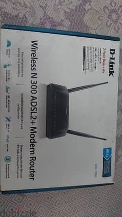 روتر D-link wireless N300 ADSL2 بحاله شبه جديده معه كابل وكابل اللاين 0