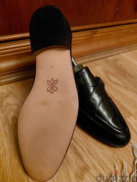 حذاء جديد رجالي جلد طبيعي مقاس ٤٠ /٤١صنع ايطاليا للتواصل 01005403020 1