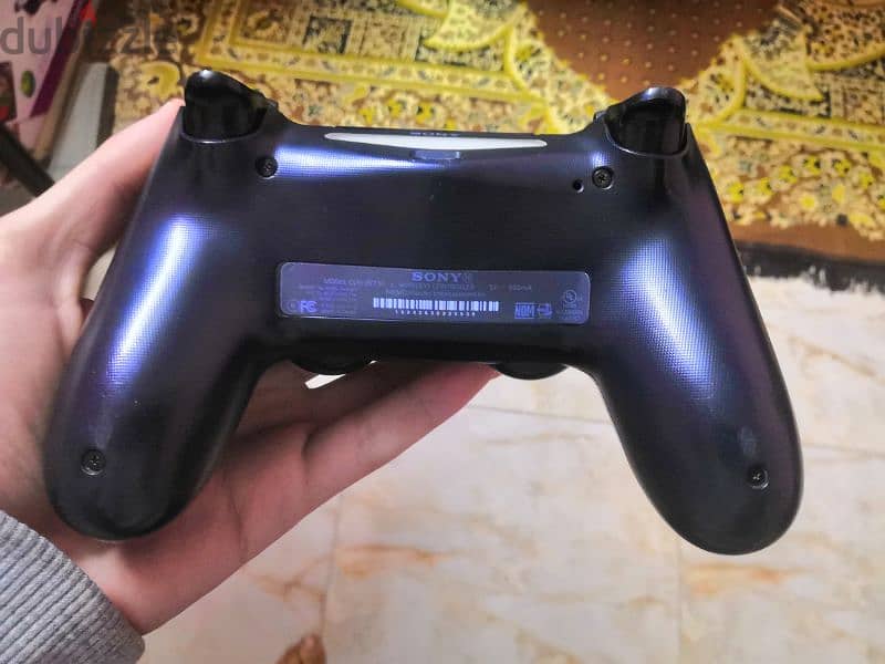 ps4 controller original للبيع دراع بلايستيشن ٤ حالة ممتازة - ألعاب ...