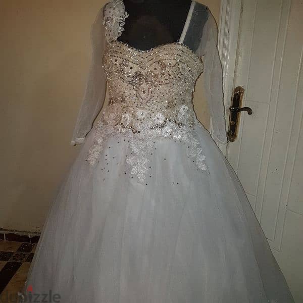 فستان زفاف وخطوبة 13