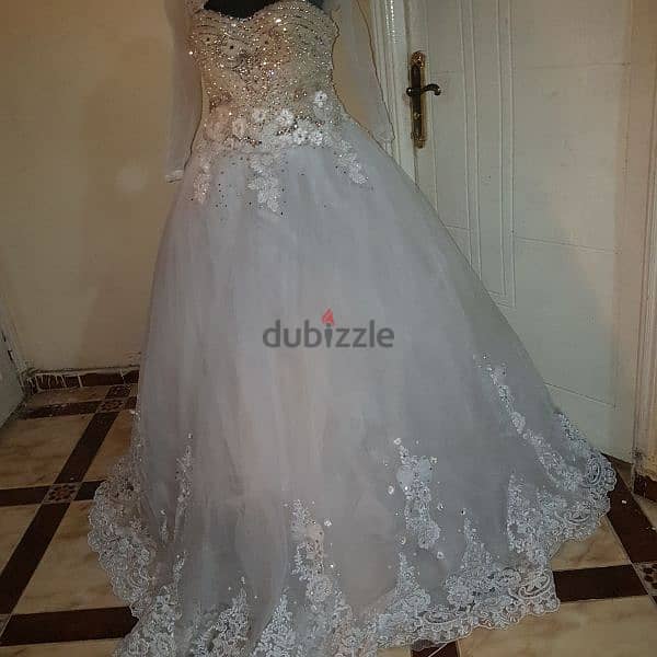 فستان زفاف وخطوبة 15