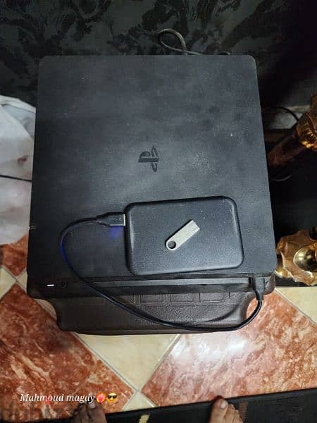 Playstation 4 slim 5