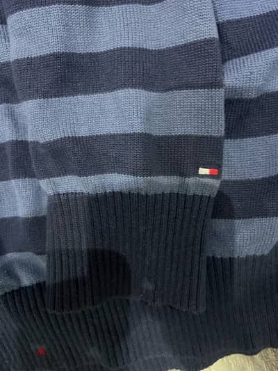 Tommy Hilfiger size large