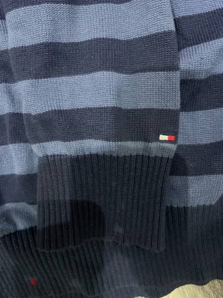 Tommy Hilfiger size large 0