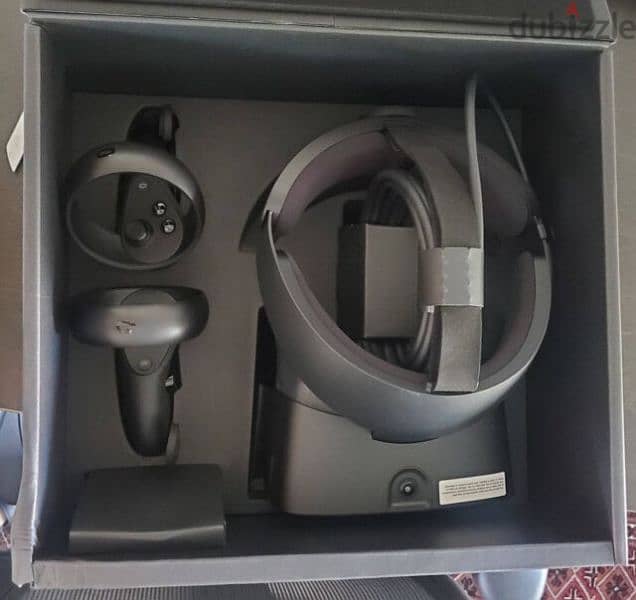 Meta Oculus Rift S VR Headset 1