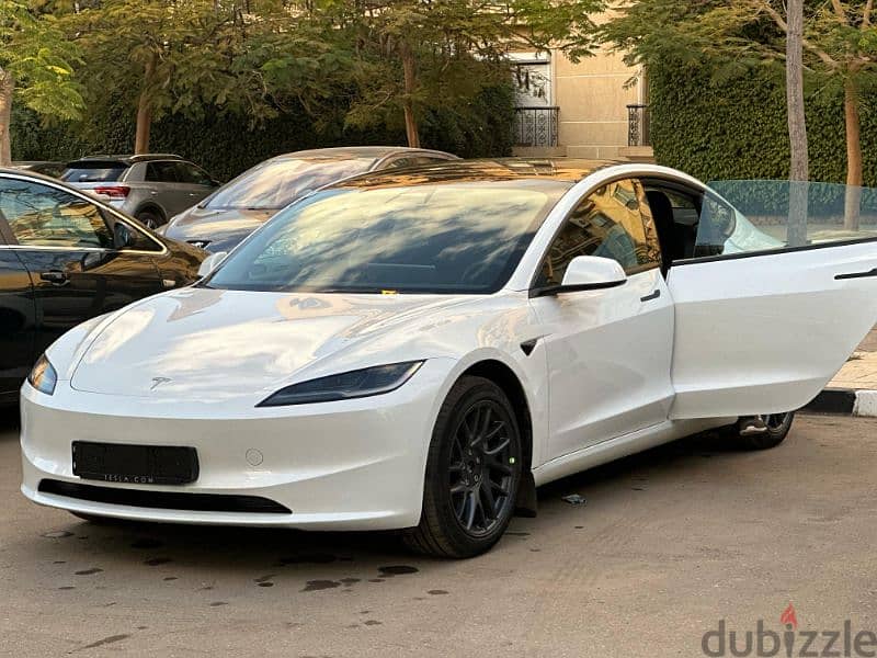 Tesla model on sale 3 dubizzle