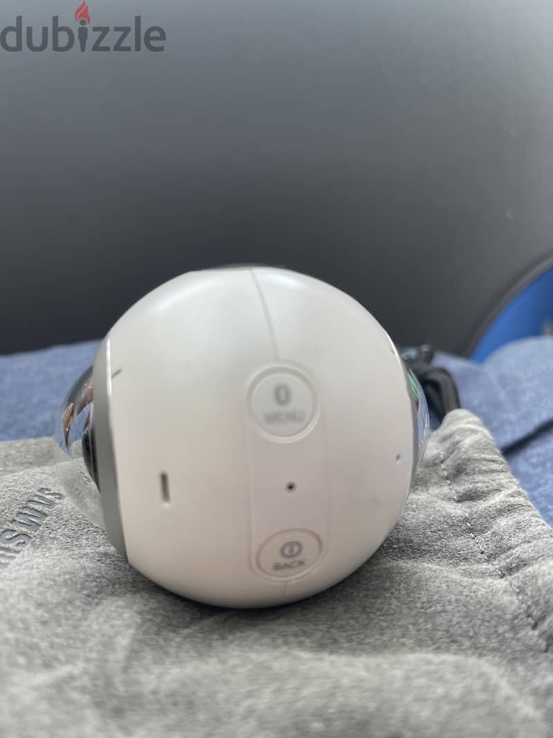 Samsung 360 camera 200069690