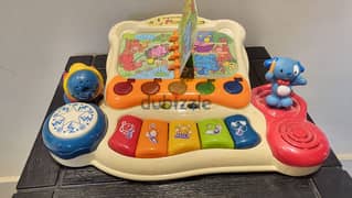 education piano for kids with a microphone