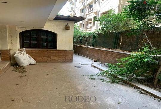 Duplex for sale, ground floor, with a private garden, in Degla Maadi, 1