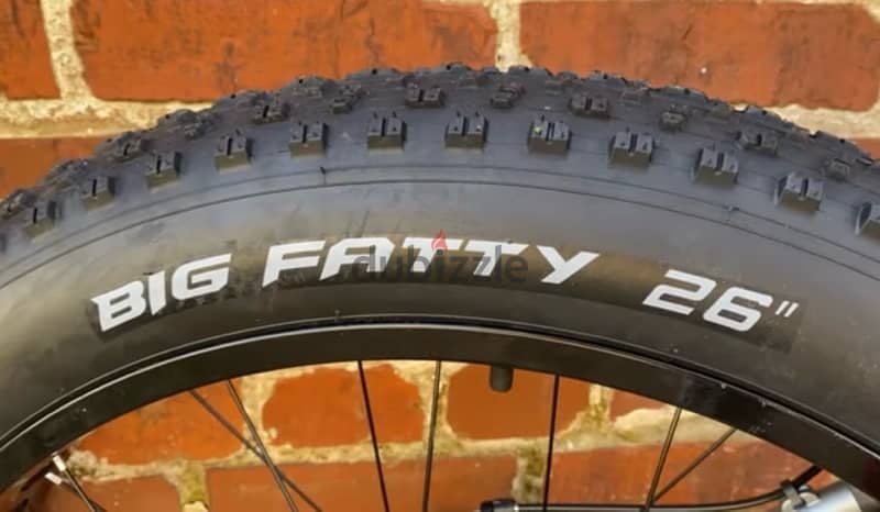 عجلة ٢٦" للكبار شاسيه ألومنيوم كاوتش عريض(٤ بوصة) Fat Tire Mountn Bike 1