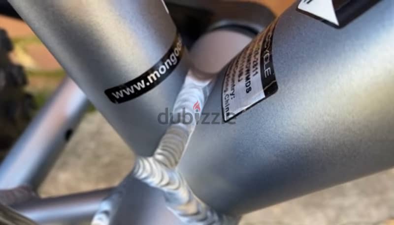 عجلة ٢٦" للكبار شاسيه ألومنيوم كاوتش عريض(٤ بوصة) Fat Tire Mountn Bike 9