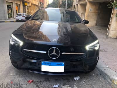 CLA 200 Amg (2021 Edition)Wakeel 7000km /زيرو/أعلي فئة /metallic Black