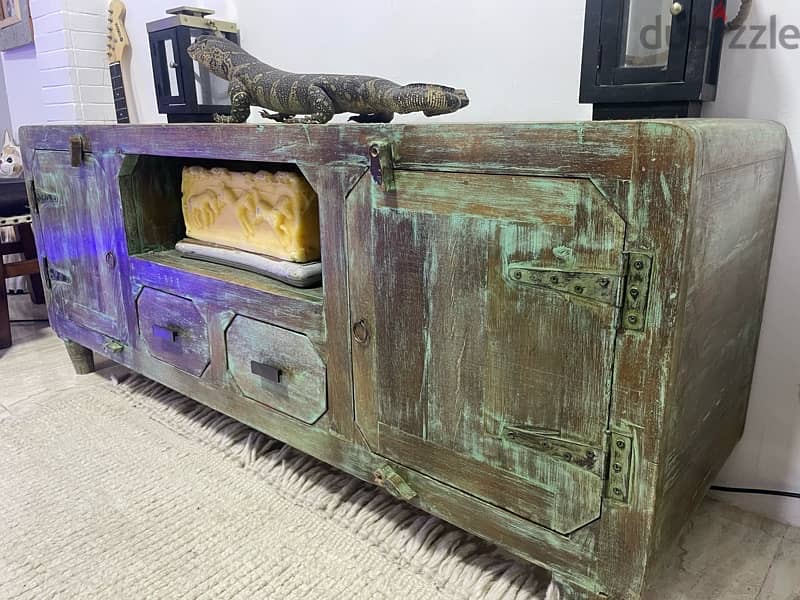 vintage tv cabinet with more storage spaces 3