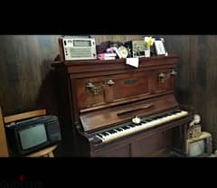 vintage and heritage piano