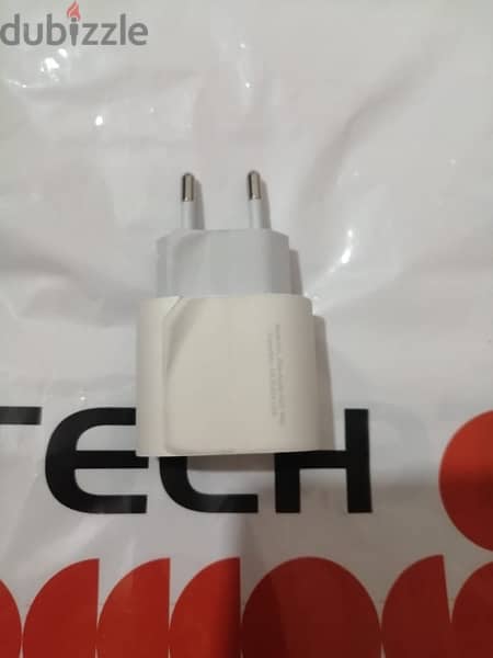 Original Apple iPhone adapter charger 2