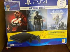 ps4 slim 500gb with box and 2 controllers 0