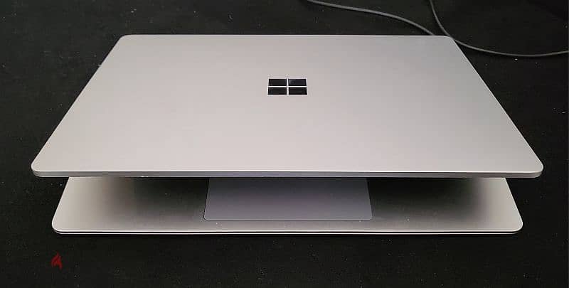 Used only 1 week surface Laptop Go 1