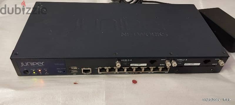 JUNIPER SRX220H Router with 2VDSL MODULE. . حالة ممتازة جدا 1