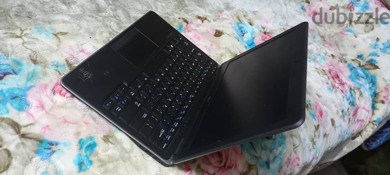 لاب توب ماركة Dell, i7, 8gb ram,hard 256 ssd 3