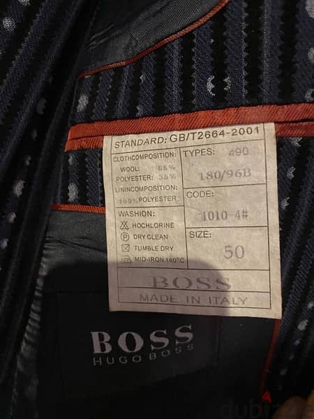 بدلة Hugo Boss صناعة إيطالية limited edition  مقاس ٥٠ بنطلون مقاس ٣٤ 2