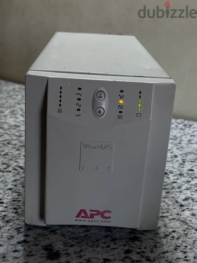 UPS APC 700VA أمريكي