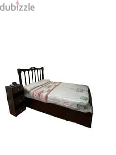 سرير + ملة  ١٨٠* ١٢٠م