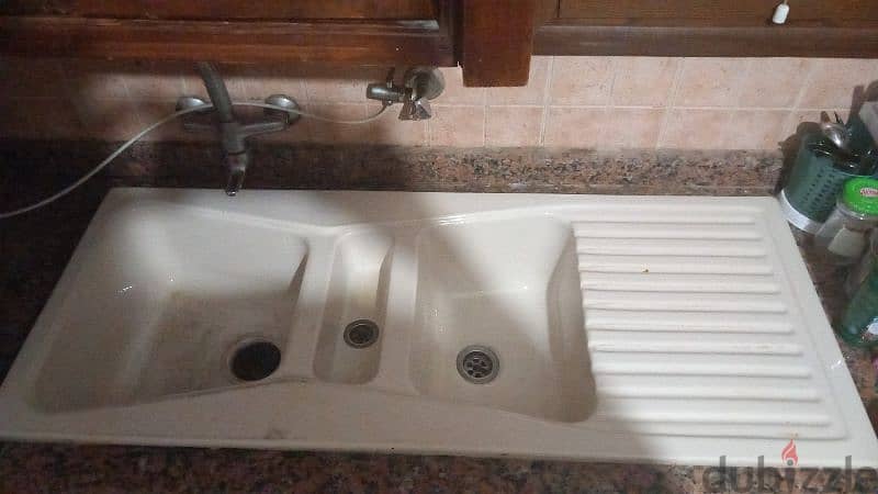 حوض مطبخ رخام مستعمل من سيراميكا كليو باترا جروب مقاسه ١٢٠م 2