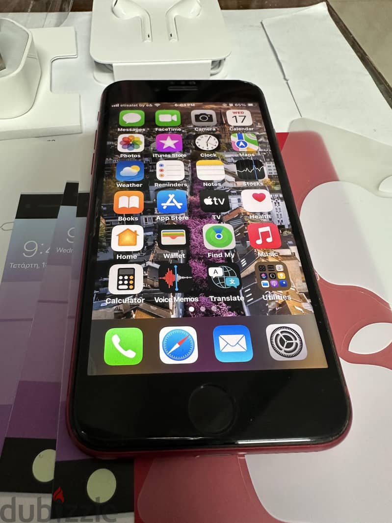 IPhone SE (2020) 128 Gb Red 1