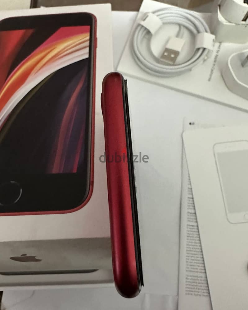 IPhone SE (2020) 128 Gb Red 5