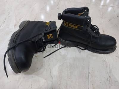 safety shoes CATERPILLAR حذاء سيفتي كاتربلر