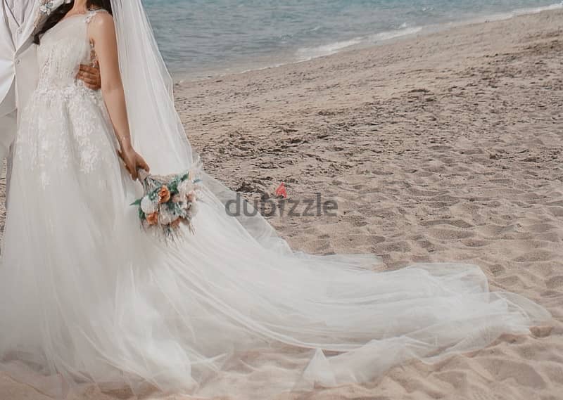 Bridal dress with veil 3