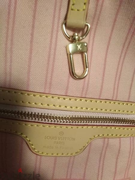 Louis Vuitton bag , 1 bag , original , new, serial number SP1128 3