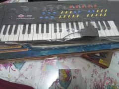 بيانو اطفال جديدة للبيع ومعه ترانزستور كهربا 0