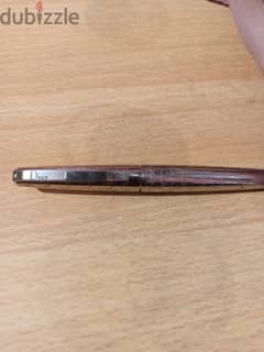 قلم Christian dior للبيع