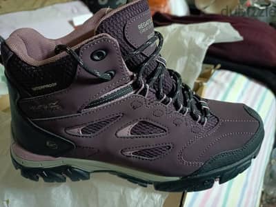 Regatta hiking shoes